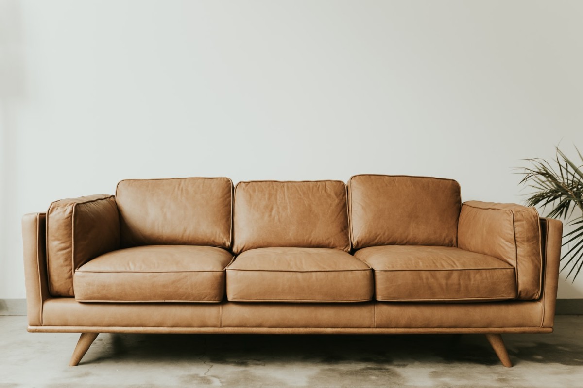 Quel prix pour retapisser un canapé ?